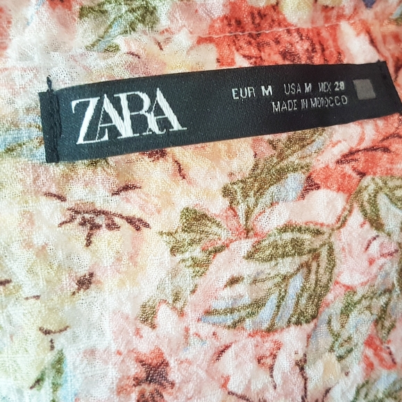 Romantic zara shirt - roses, lace and ruffles - Picture 11 of 11